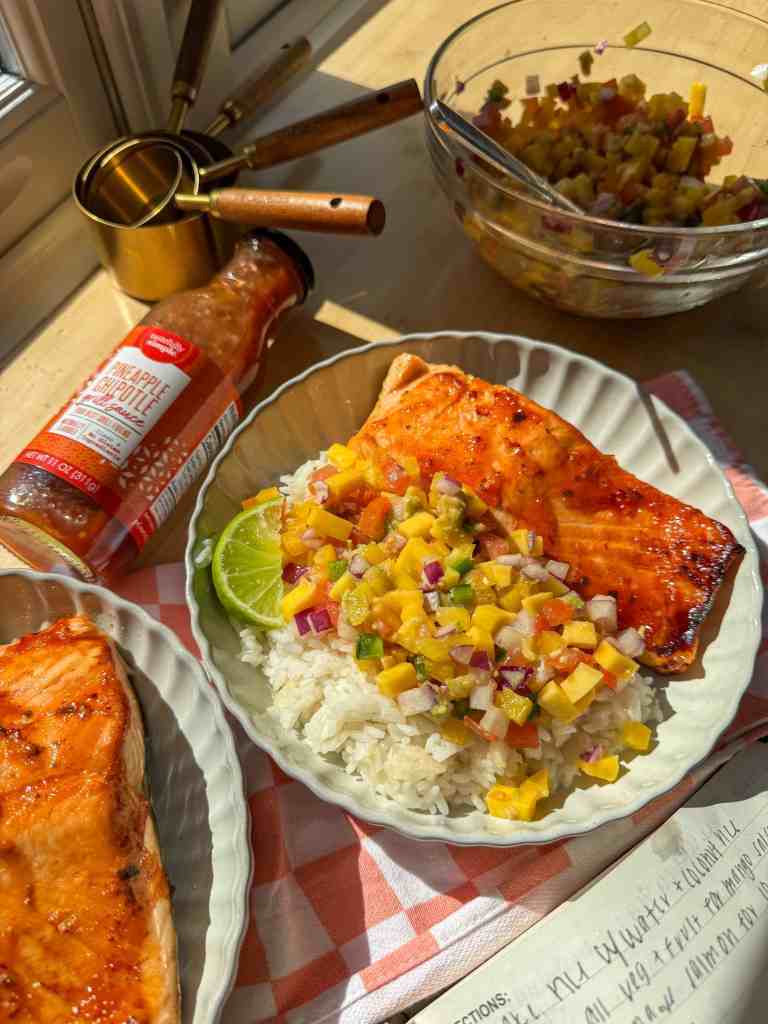 Pineapple Chipotle Salmon with Mango Salsa & Coconut Rice – Quick & Flavorful Summer Dinner