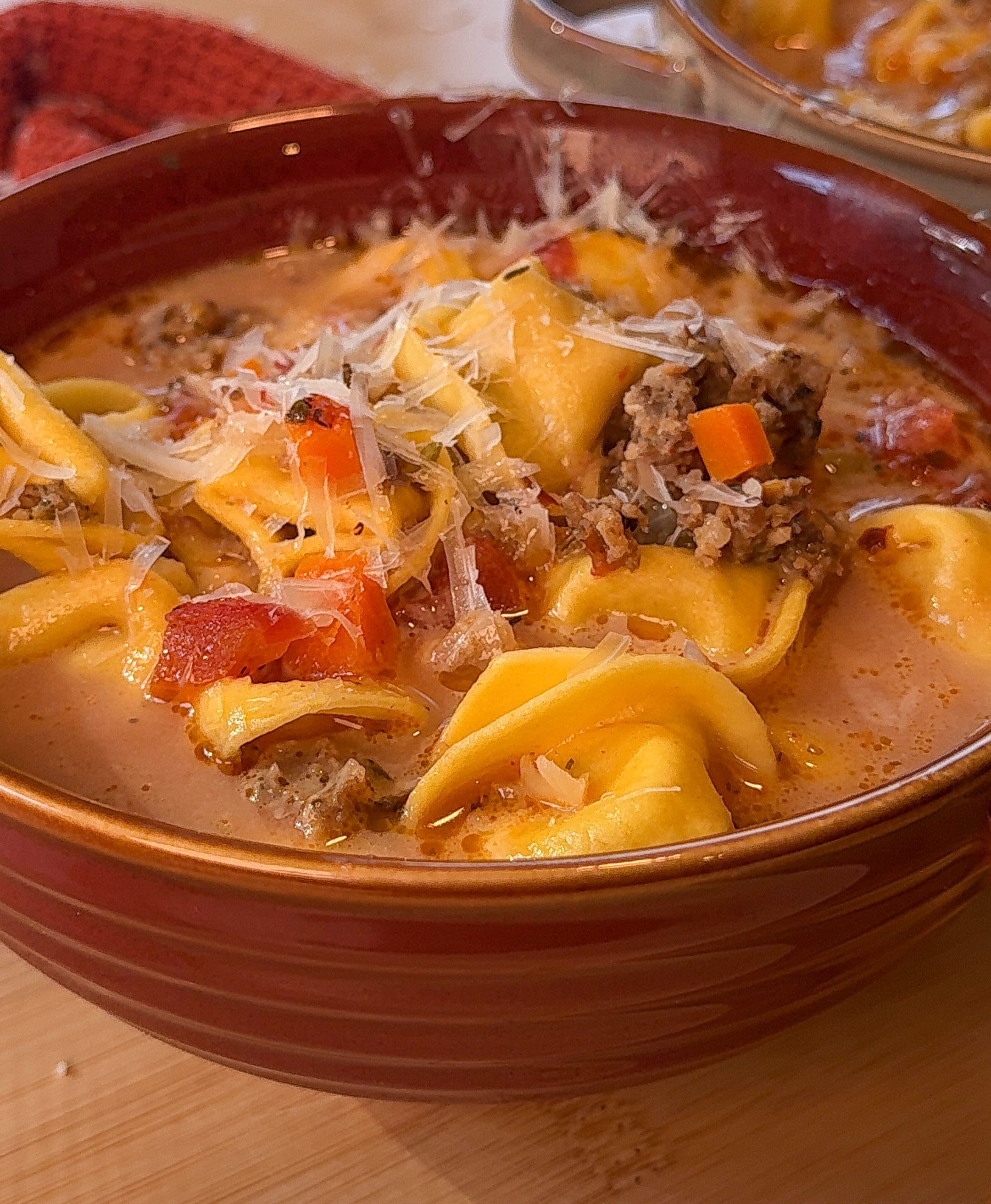 Creamy Tuscan Tortellini Soup with Sweet Italian Sausage (One-Pot, 30 Minutes)
