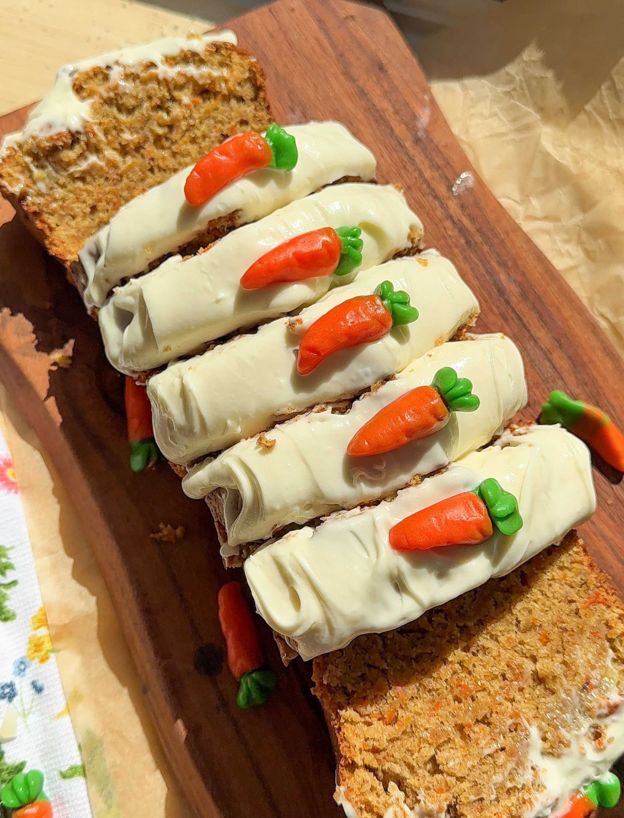 Brown Butter Carrot Cake Banana Bread – Moist, Flavorful & Topped with Cream Cheese Glaze