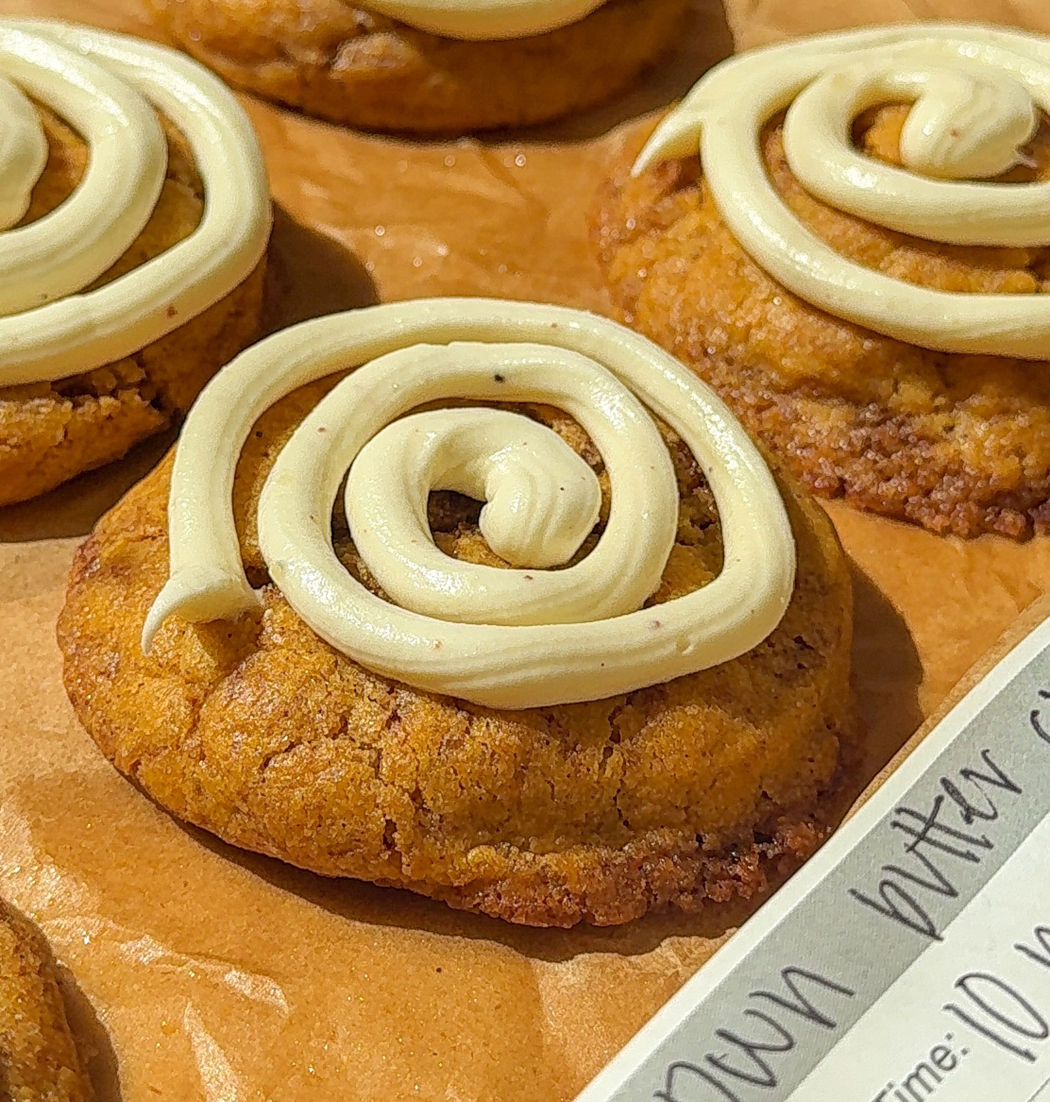 pumpkin cinnamon roll cookie