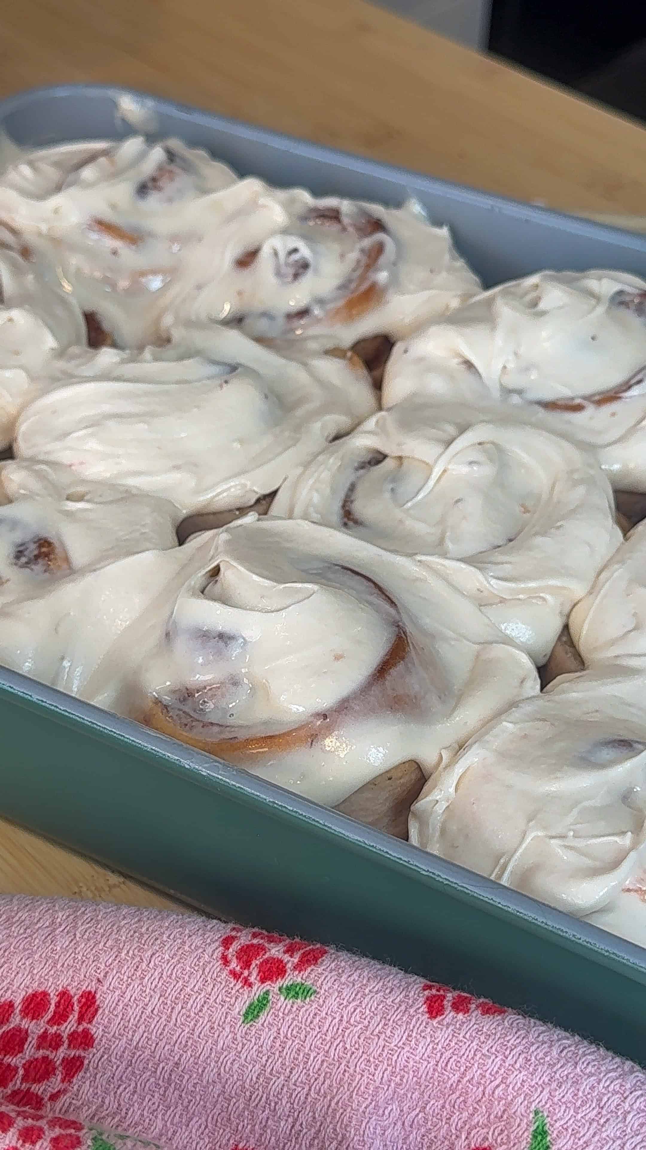 Strawberry Cinnamon Rolls with Strawberry Cream Cheese Frosting