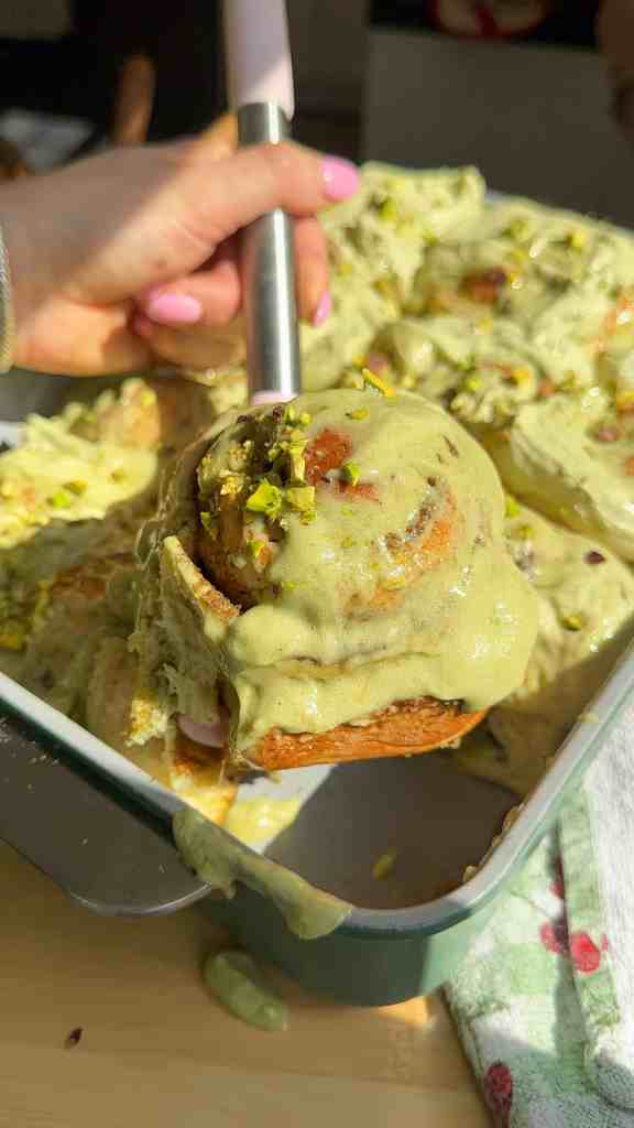 Pistachio Cream Cinnamon Rolls (Soft, Gooey Bakery-Style Rolls)