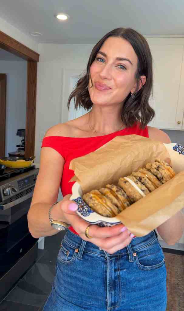 Salted Caramel Chocolate Chip Oatmeal Cream Pies