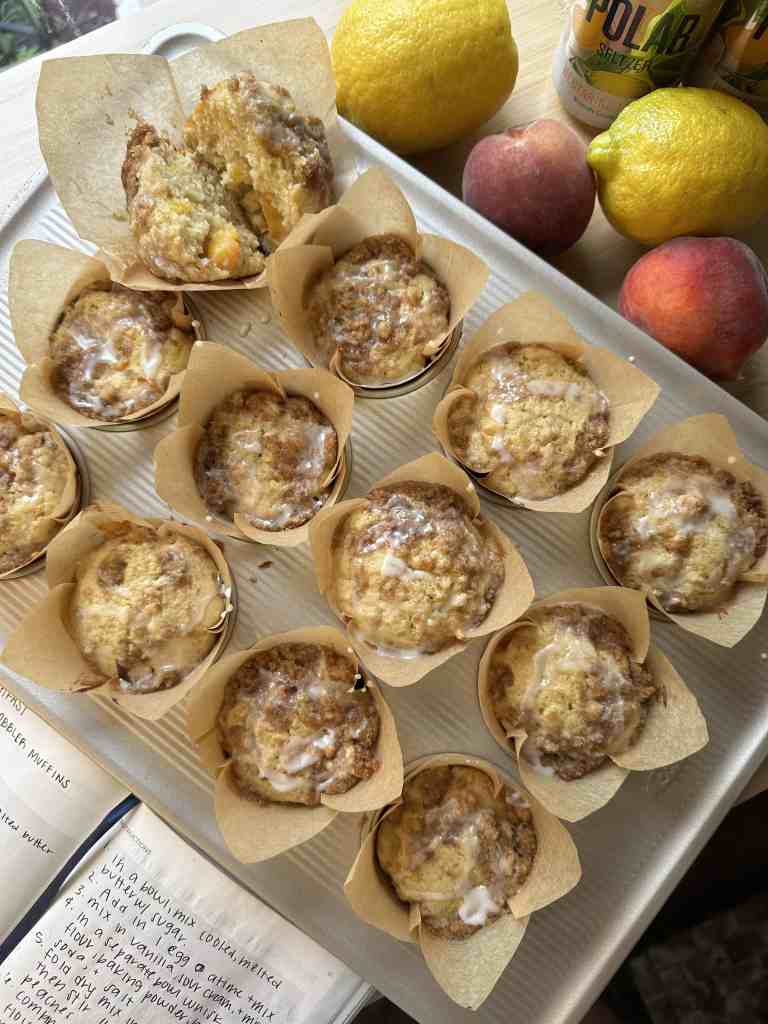 Easy Peach Cobbler Muffins