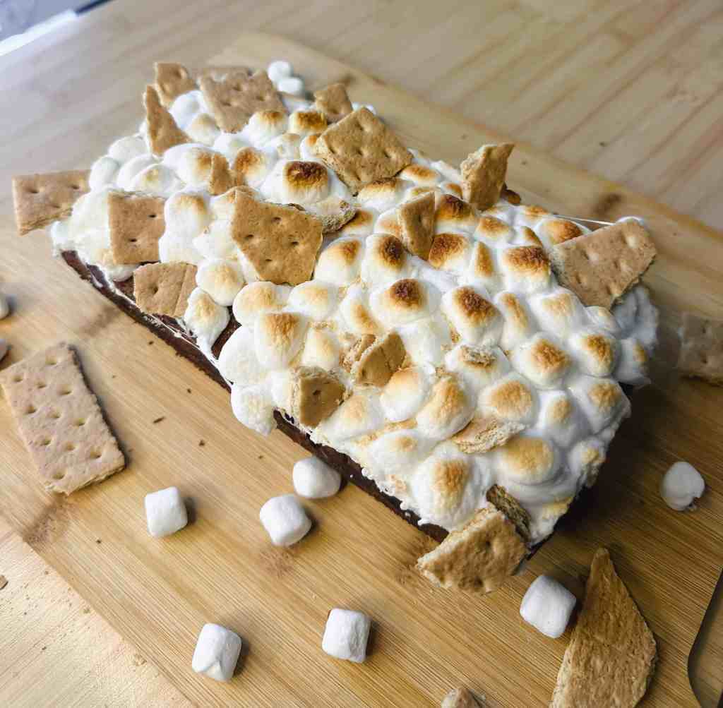 Chopped graham cracker pieces for topping the banana bread