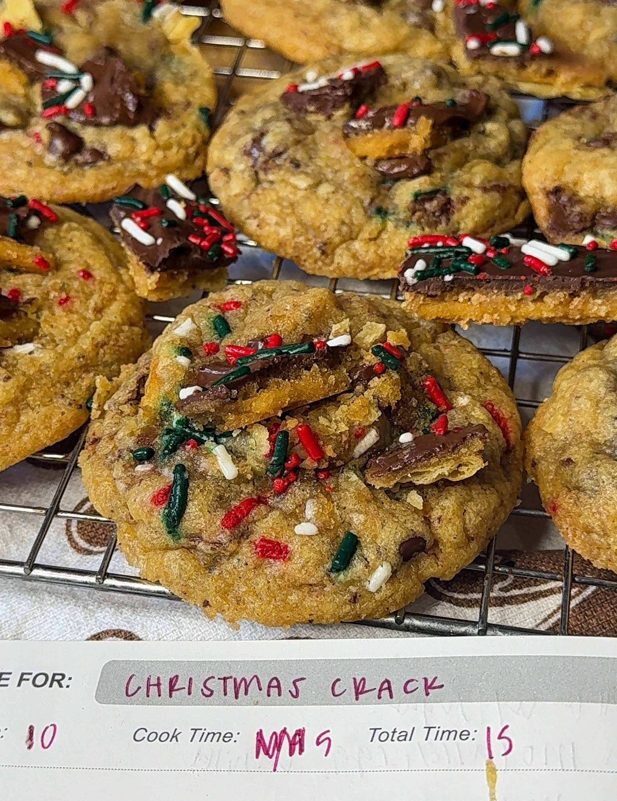 Christmas Crack Chocolate Chip Cookies Recipe (with VIDEO)
