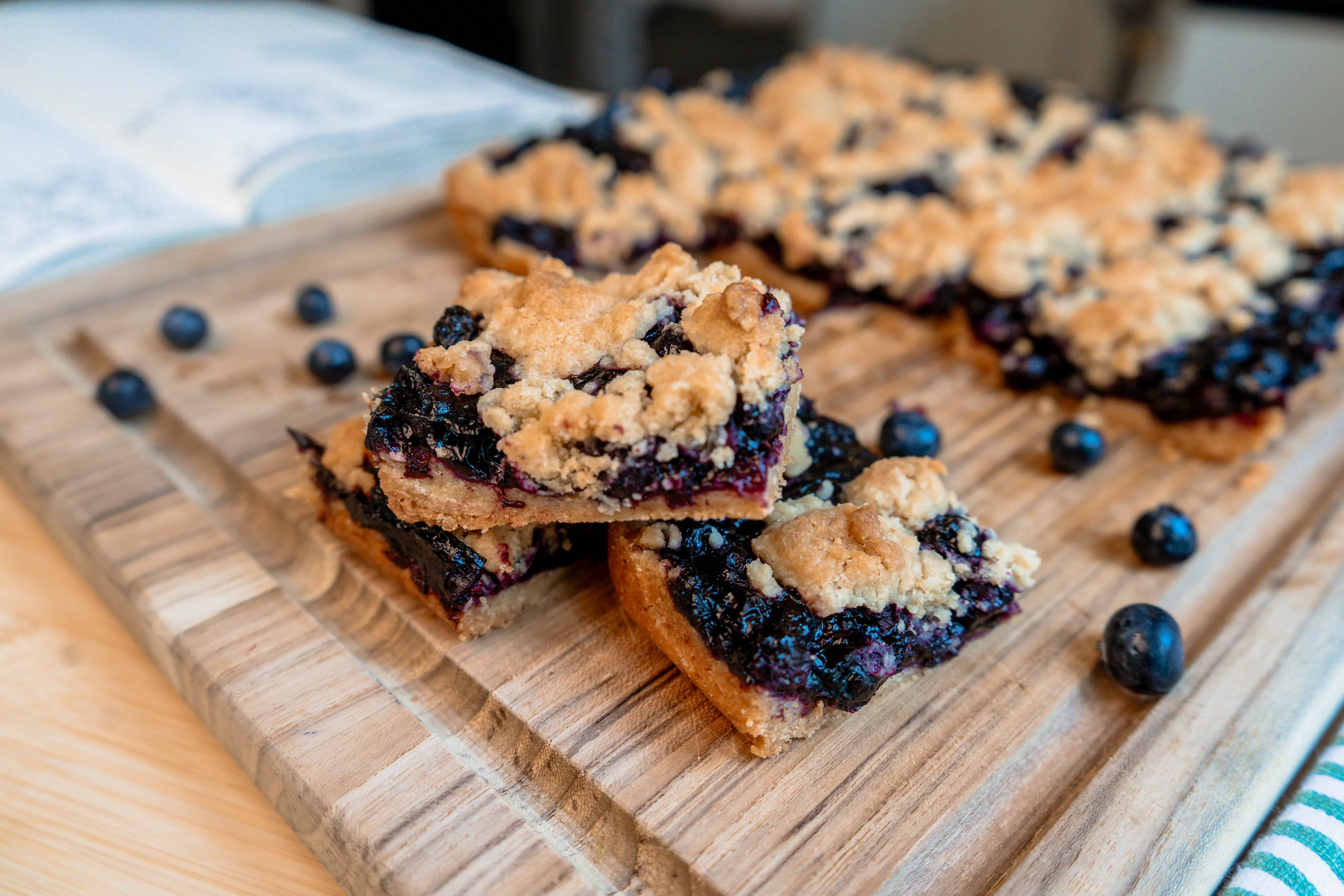 Super Easy Blueberry Pie Bars (Only 7 Ingredients!)
